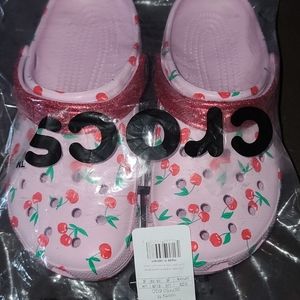 W8 Crocs Classics Pink with Cherries